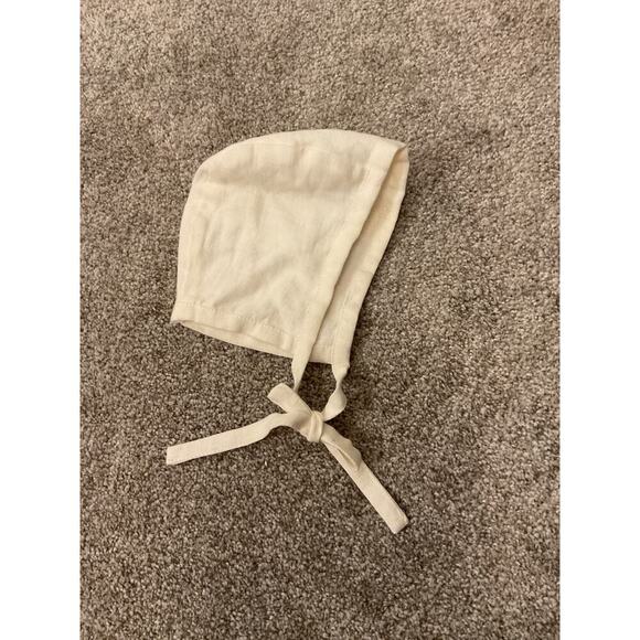 Dannie and Lilou White Linen Unisex Neck Tie Bonnet, 6-12 months - Picture 1 of 4